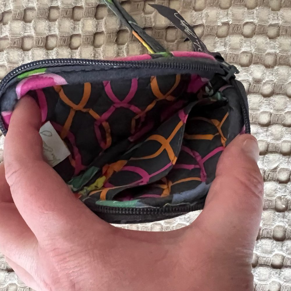 Small Vera Bradley Wristlet/Case in Jazzy Blooms - Picture 3 of 3